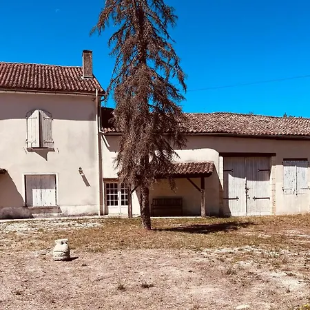 Holiday home Proche Angouleme